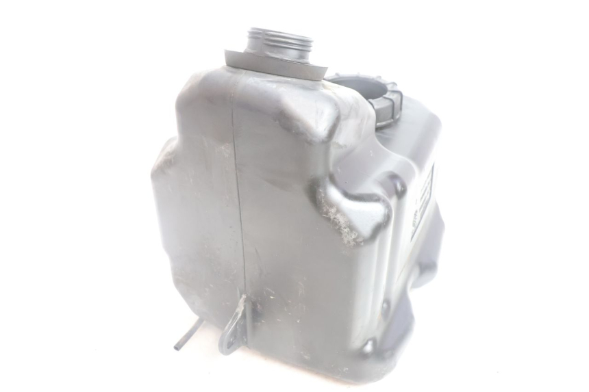 photo de DEPOSITO FUEL PEUGEOT SATELIS 125 (2006 - 2009) - Primer plano técnico