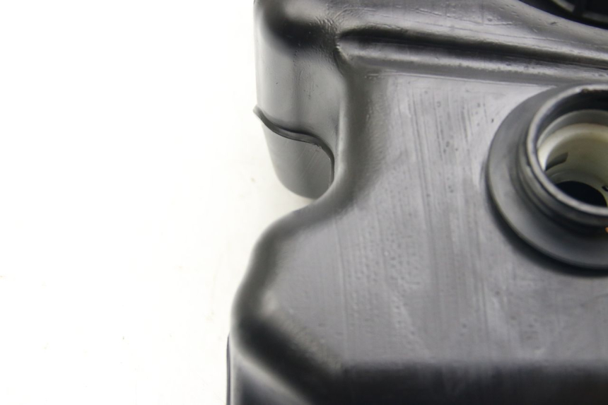 photo de DEPÓSITO DE COMBUSTIBLE SUZUKI SIXTEEN 125 (2008 - 2010) - Vista general del producto