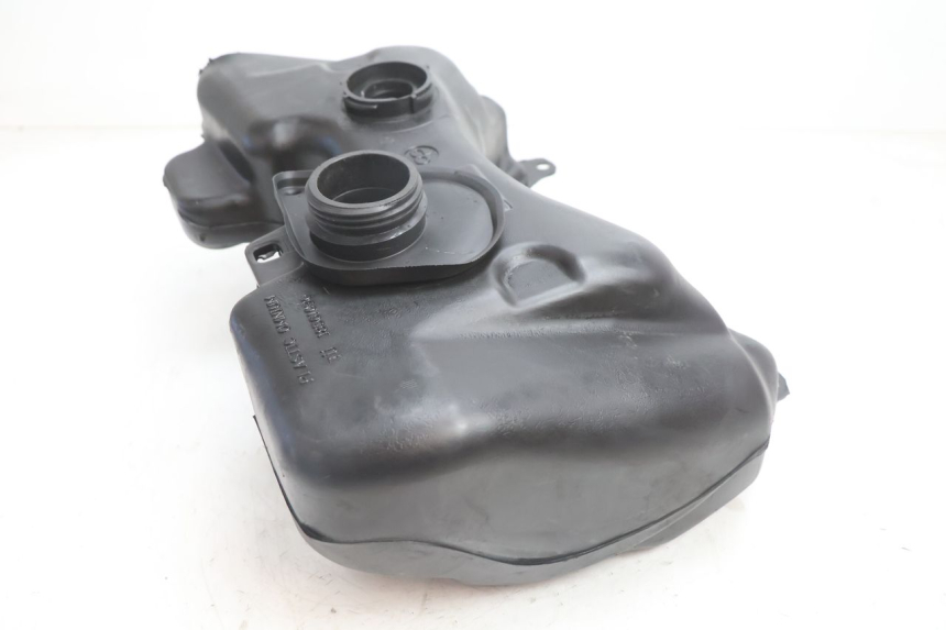 photo de DEPÓSITO DE COMBUSTIBLE PEUGEOT SPEEDFIGHT LC 50 (1996 - 2002) - Vista general del producto