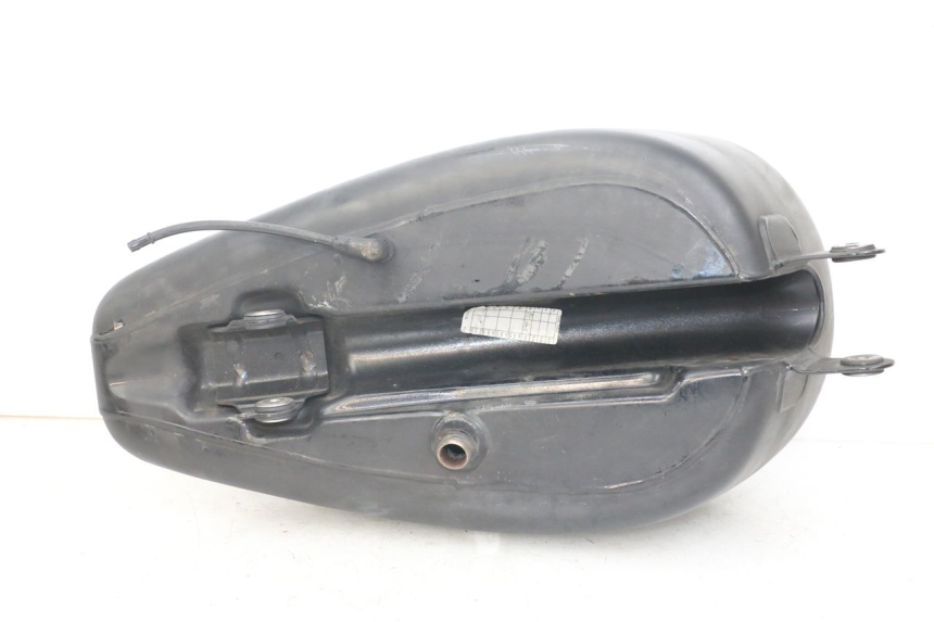 photo de DEPOSITO FUEL HARLEY DAVIDSON SPORTSTER XL CUSTOM 1200 (2003 - 2004) - Detalles de los puntos de fijación