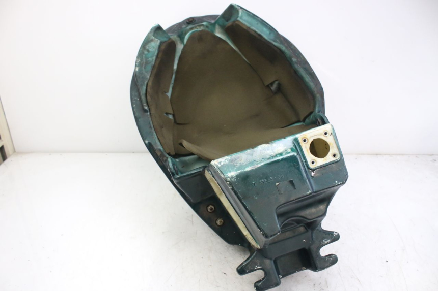 photo de DEPÓSITO DE COMBUSTIBLE TRIUMPH SPRINT ST 955 (1999 - 2001) - Zoom estado de uso