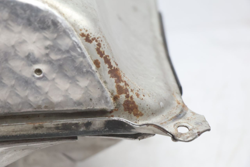 photo de DEPOSITO FUEL CAN-AM SPYDER RS 1000 (2008 - 2012) - Primer plano técnico