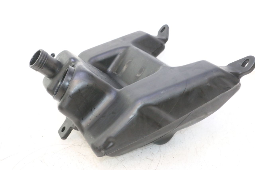 photo de DEPóSITO DE GASOLINA APRILIA SR 2T 50 (2012 - 2017) - Primer plano técnico