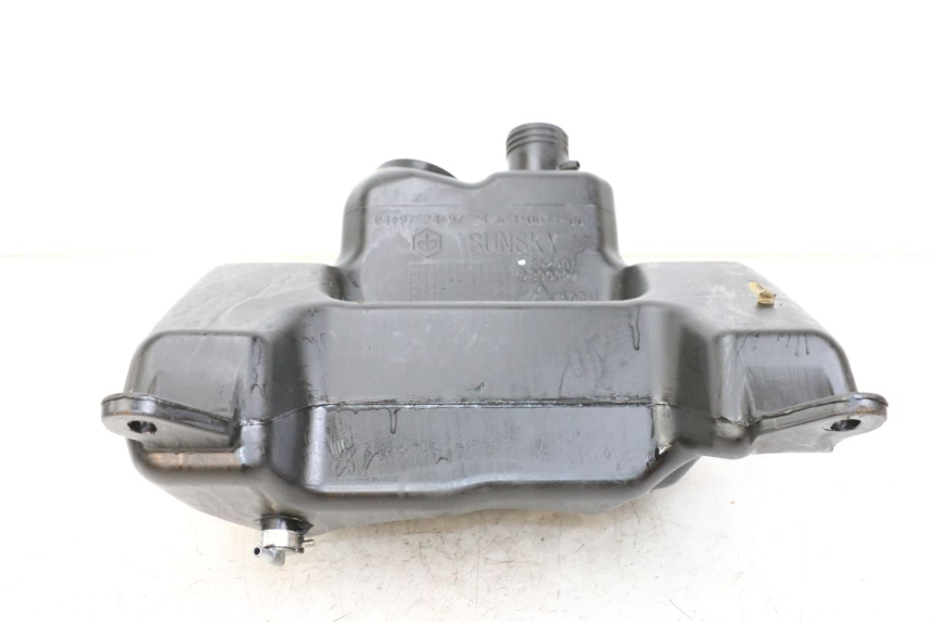 photo de DEPOSITO FUEL APRILIA SR MOTARD 50 (2012 - 2018) - Primer plano técnico