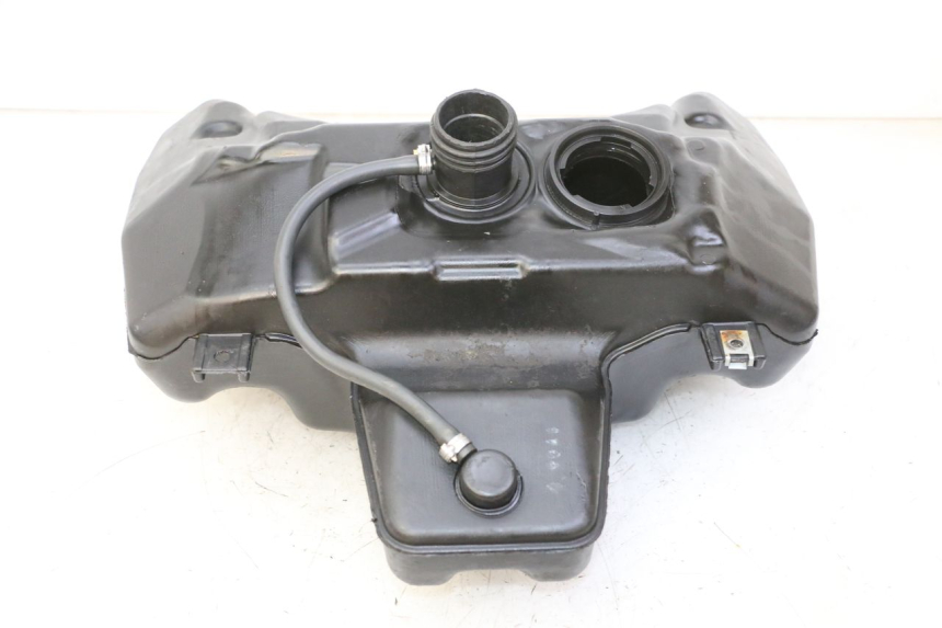 photo de DEPÓSITO DE COMBUSTIBLE APRILIA SR R 2T LC 50 (2018 - 2021) - Otra perspectiva