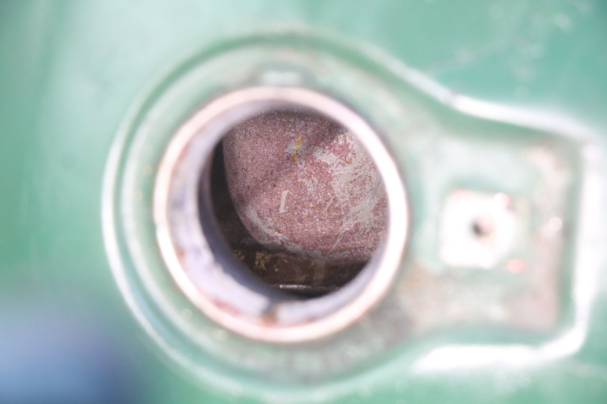 photo de DEPÓSITO DE COMBUSTIBLE YAMAHA SR 125 (1982 - 2003) - Zoom estado de uso