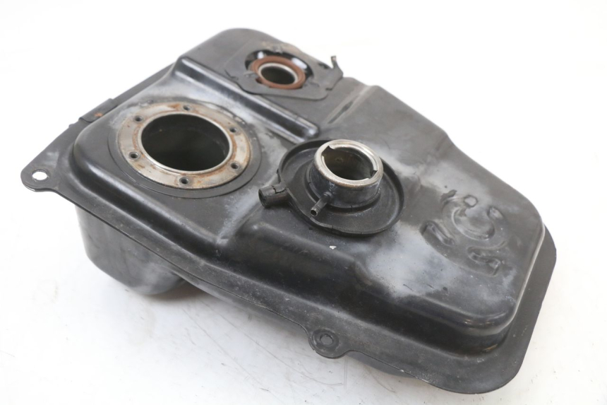 photo de DEPOSITO FUEL KYMCO SUPER 8 4T 50 (2021 - 2024) - Otra perspectiva