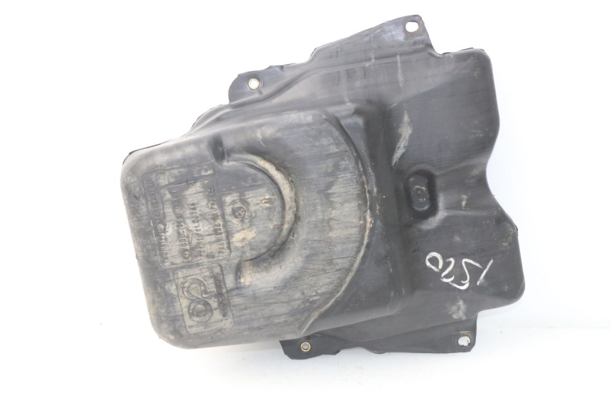 photo de DEPOSITO FUEL PEUGEOT SV 50 (1992 - 2004) - Detalle de la pieza