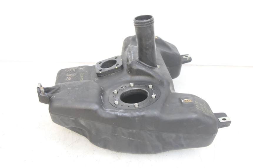 photo de DEPÓSITO DE COMBUSTIBLE APRILIA SXR 50 (2021 - 2023) - Primer plano técnico