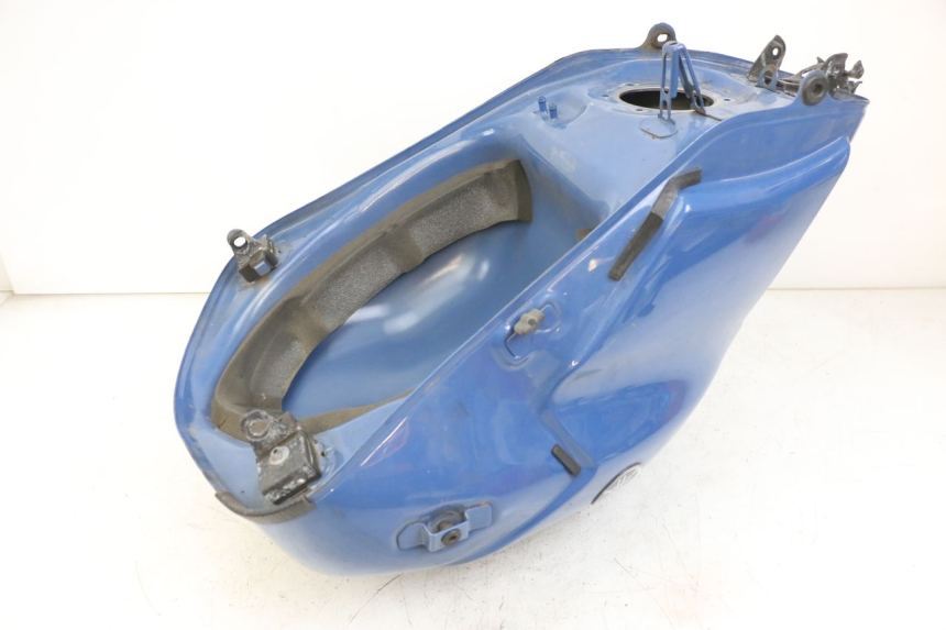 photo de DEPÓSITO DE COMBUSTIBLE YAMAHA TDM ABS 900 (2002 - 2014) - Primer plano técnico