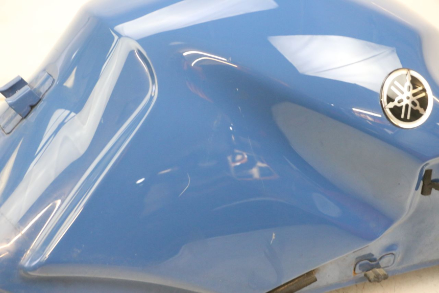 photo de DEPÓSITO DE GASOLINA YAMAHA TDM ABS 900 (2002 - 2014) - Detalles de los puntos de fijación
