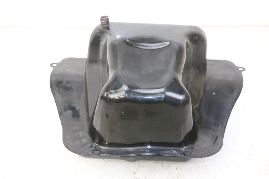 photo de DEPóSITO DE COMBUSTIBLE PEUGEOT TWEET 4T 50 (2018 - 2022) - Estado de la superficie y material