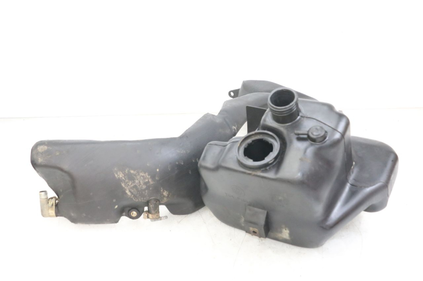 photo de DEPÓSITO DE COMBUSTIBLE PIAGGIO TYPHOON 80 (1994 - 1997) - Vista principal