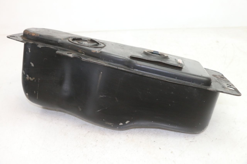 photo de DEPOSITO FUEL PIAGGIO VESPA PK FL 2T 50 (1990 - 1996) - Primer plano técnico