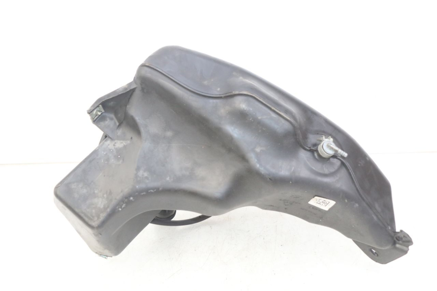 photo de DEPÓSITO DE COMBUSTIBLE PIAGGIO VESPA PRIMAVERA 2T 50 (2013 - 2018) - Zoom estado de uso