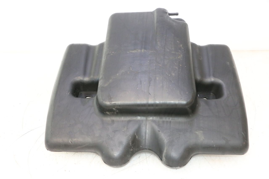 photo de DEPÓSITO DE COMBUSTIBLE PEUGEOT VIVACITY NEW 2T 50 (2008 - 2017) - Primer plano técnico