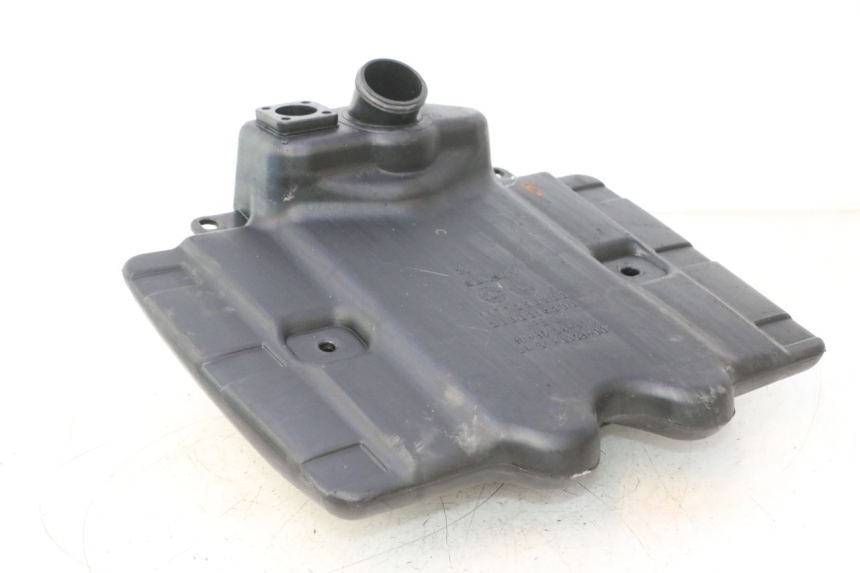 photo de DEPÓSITO DE COMBUSTIBLE PEUGEOT VIVACITY NEW 2T 50 (2008 - 2017) - Detalles de los puntos de fijación