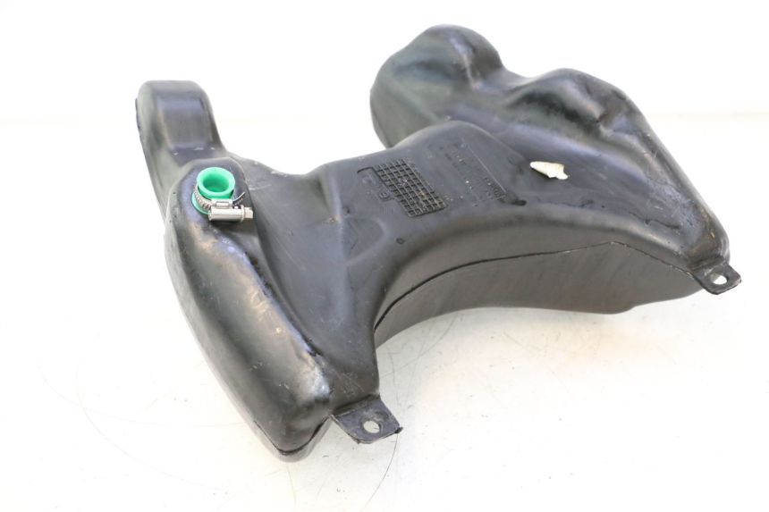photo de DEPOSITO FUEL PEUGEOT VIVACITY 50 (2004 - 2009) - Otra perspectiva