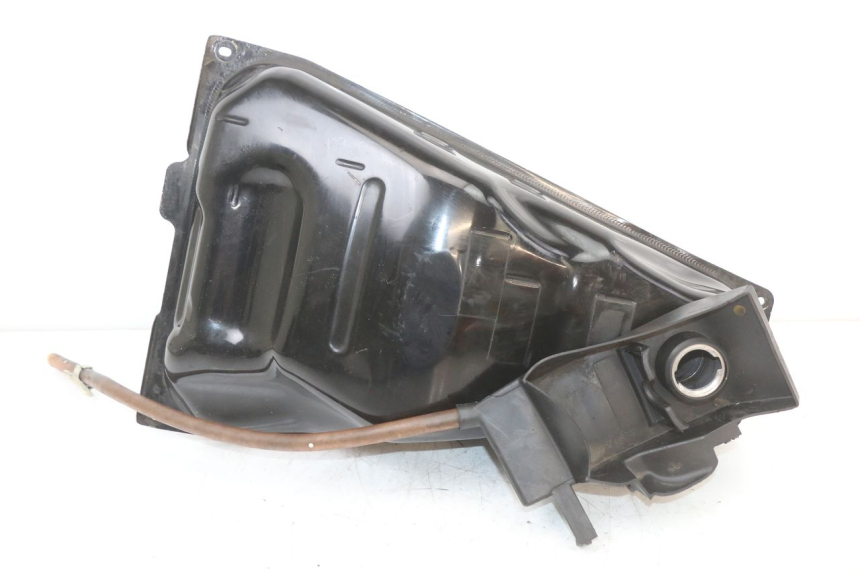 photo de DEPÓSITO DE COMBUSTIBLE YAMAHA XMAX X-MAX ABS 125 (2017 - 2020) - Detalle de la pieza
