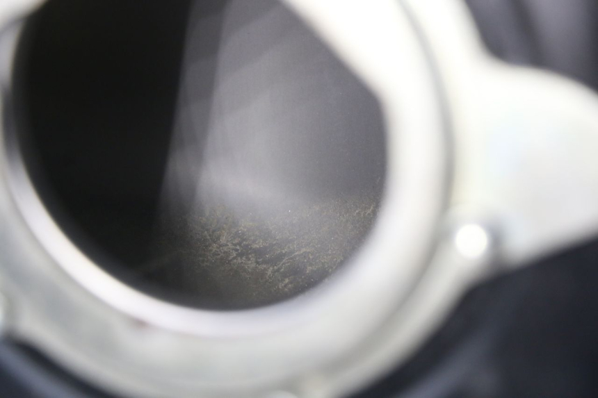 photo de DEPÓSITO DE COMBUSTIBLE YAMAHA XMAX X-MAX ABS 125 (2017 - 2020) - Estado de la superficie y material