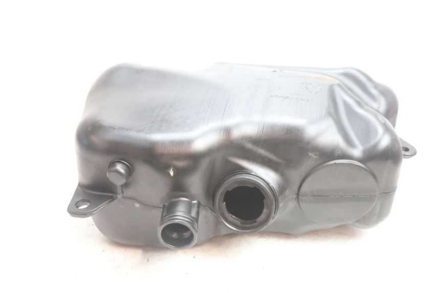 photo de DEPOSITO FUEL PIAGGIO X8 STREET 125 (2006 - 2007) - Vista general del producto