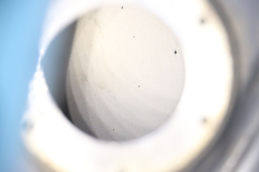 photo de DEPOSITO FUEL KYMCO XCITING 250 (2006 - 2009) - Primer plano técnico