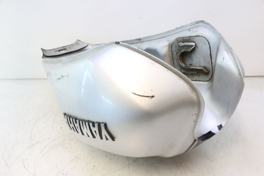 photo de DEPOSITO FUEL YAMAHA XJR 1300 (1998 - 2002) - Enfoque en la estructura