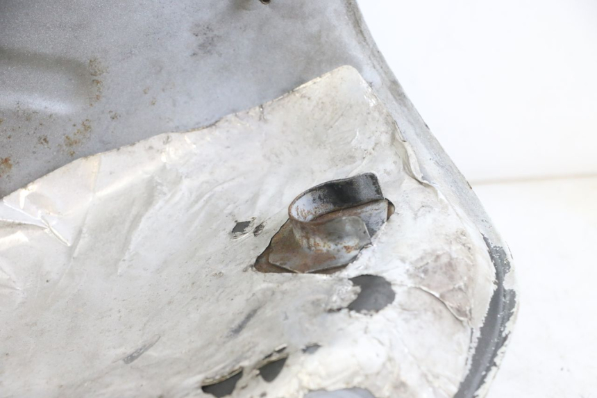 photo de DEPOSITO FUEL HONDA XLV VARADERO 125 (2000 - 2006) - Detalles de los puntos de fijación