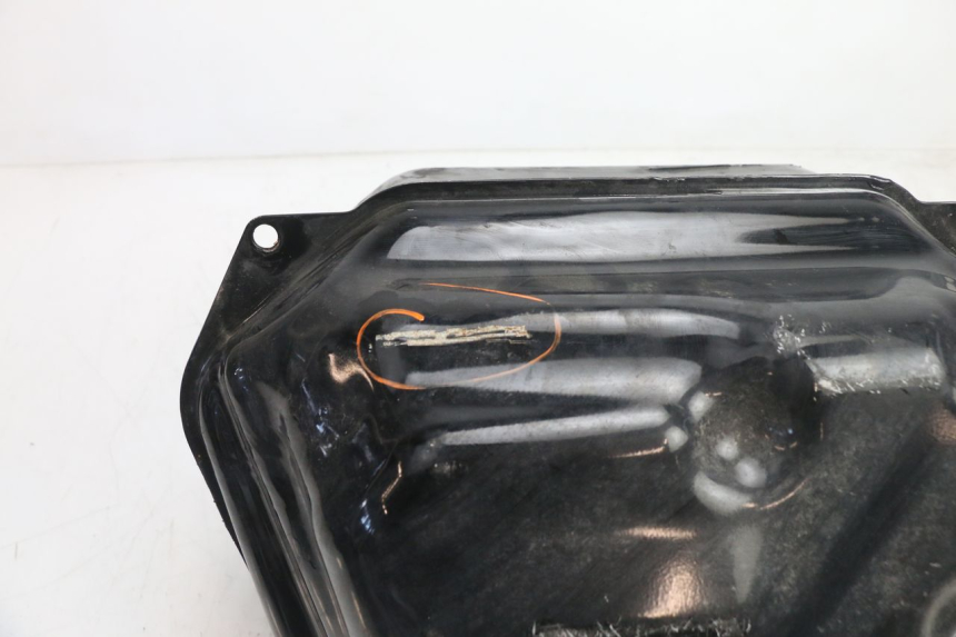 photo de DEPOSITO FUEL YAMAHA XP T-MAX ABS 500 (2005 - 2005) - Otra perspectiva