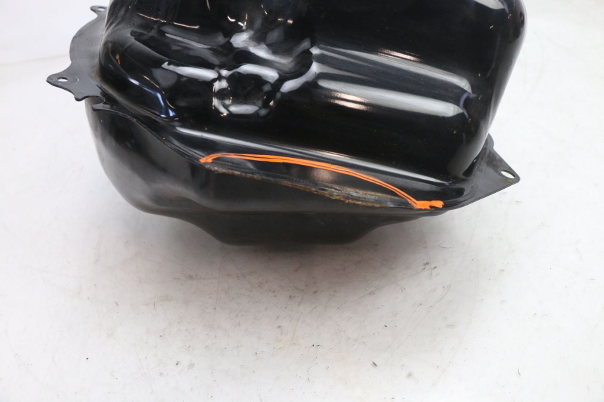 photo de DEPOSITO FUEL YAMAHA XP T-MAX ABS 500 (2005 - 2005) - Vista general del producto