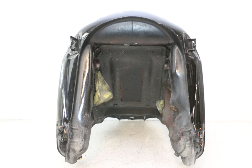 photo de DEPOSITO FUEL HONDA XRV AFRICA TWIN 750 (1990 - 1992) - Zoom sobre los componentes