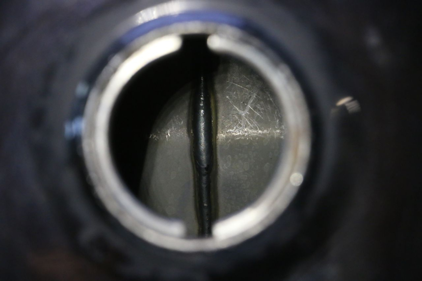 photo de DEPOSITO FUEL HONDA XRV AFRICA TWIN 750 (1990 - 1992) - Zoom estado de uso