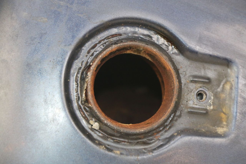 photo de DEPÓSITO DE COMBUSTIBLE YAMAHA XV VIRAGO 750 (1984 - 1998) - Estado de la superficie y material