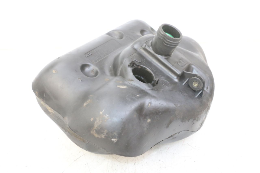 photo de DEPOSITO FUEL YAMAHA BW'S NG NEXT GENERATION 50 (1996 - 2003) - Primer plano técnico