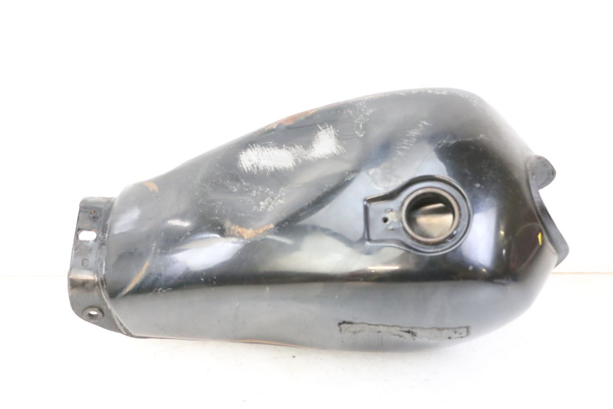 photo de DEPÓSITO DE COMBUSTIBLE YAMAHA SR 125 (1982 - 2003) - Detalles de los puntos de fijación