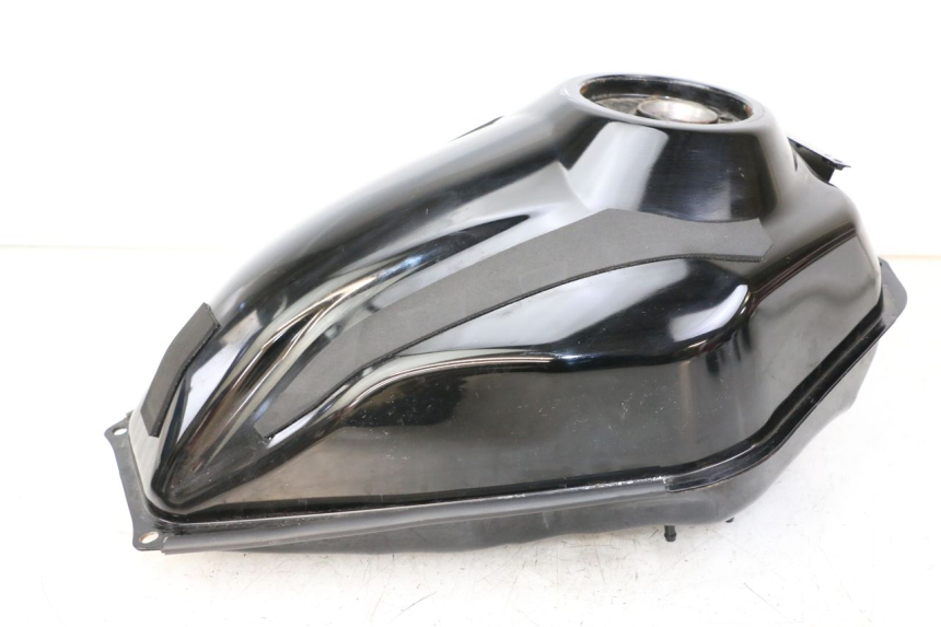 photo de DEPOSITO FUEL YAMAHA TRACER 7 700 (2020 - 2024) - Detalles de los puntos de fijación