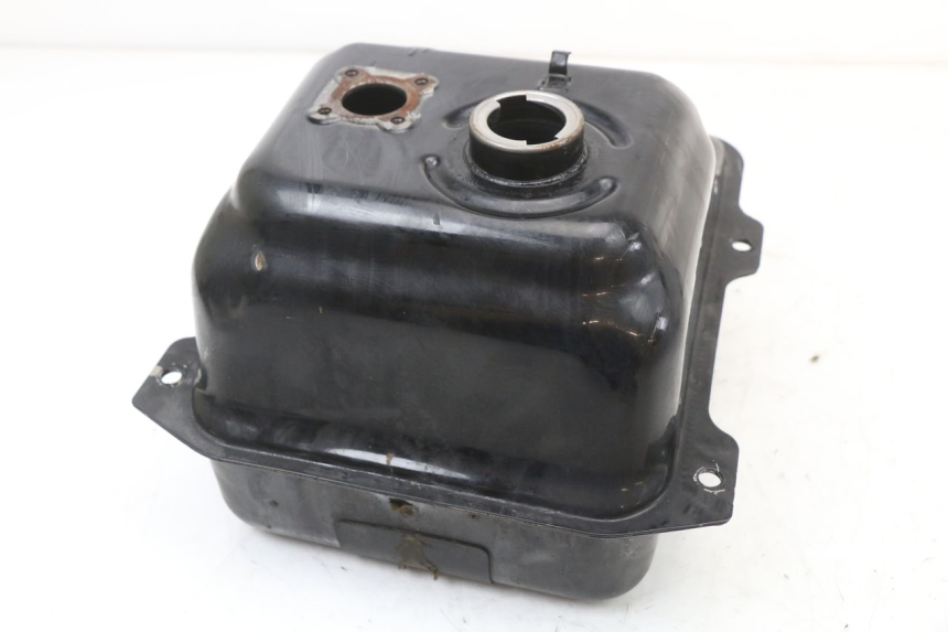photo de DEPOSITO FUEL YAMAHA YE ZEST 50 (1992 - 1998) - Detalle de la pieza