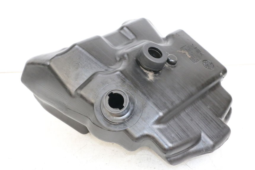 photo de DEPOSITO FUEL YAMAHA YP MAJESTY 125 (2002 - 2006) - Vista principal