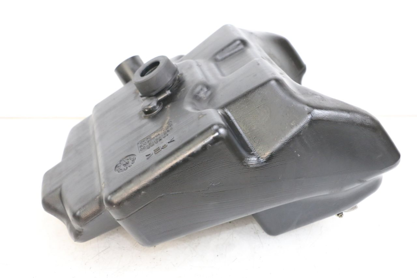 photo de DEPOSITO FUEL YAMAHA YP MAJESTY 125 (2002 - 2006) - Otra perspectiva