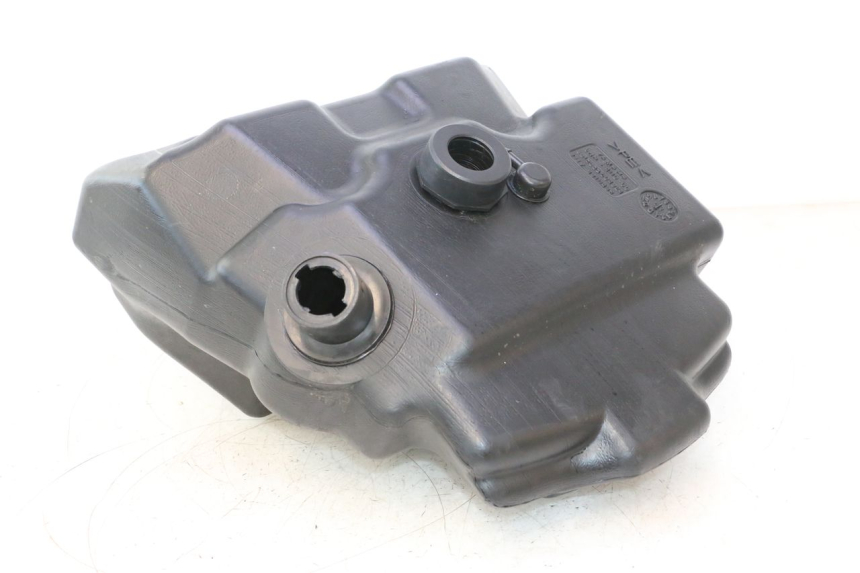 photo de DEPOSITO FUEL YAMAHA YP MAJESTY 125 (2002 - 2006) - Vista principal
