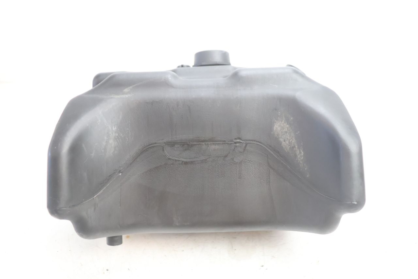 photo de DEPOSITO FUEL YAMAHA YP MAJESTY 125 (2002 - 2006) - Otra perspectiva