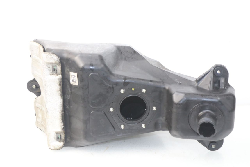 photo de DEPOSITO FUEL YAMAHA YP X-MAX XMAX 400 (2014 - 2017) - Vista principal