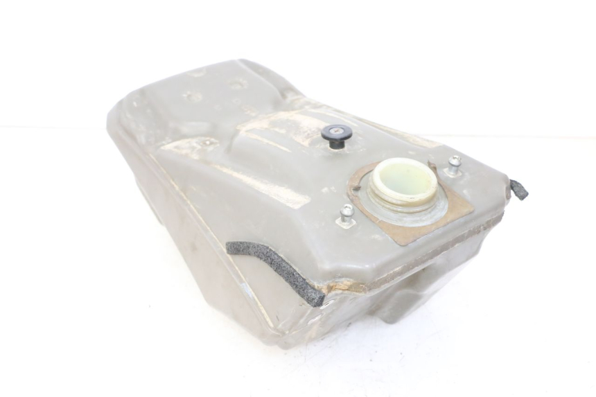 photo de DEPOSITO FUEL YAMAHA YZ-F YZF 250 (2014 - 2018) - Primer plano técnico