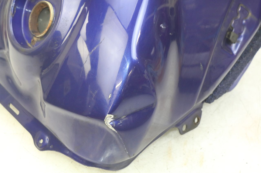 photo de DEPÓSITO DE COMBUSTIBLE YAMAHA YZF R1 1000 (2007 - 2008) - Primer plano técnico