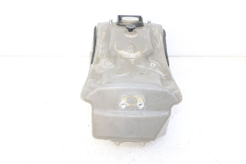 photo de DEPOSITO FUEL YAMAHA YZF YZ-F 450 (2014 - 2016) - Primer plano técnico