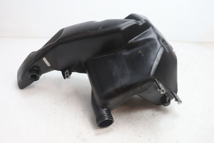 photo de DEPÓSITO DE COMBUSTIBLE PIAGGIO ZIP 2T 50 (2009 - 2019) - Detalle de la pieza