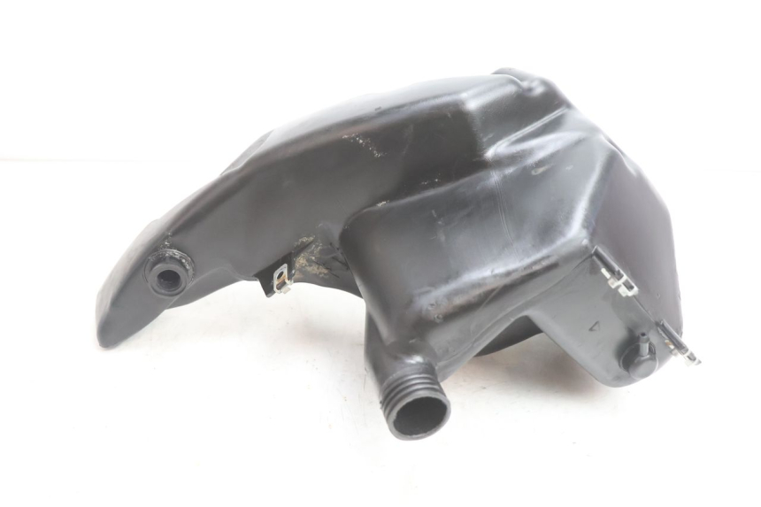photo de DEPÓSITO DE COMBUSTIBLE PIAGGIO ZIP 2T 50 (2009 - 2019) - Otra perspectiva