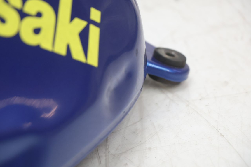 photo de DEPóSITO DE COMBUSTIBLE KAWASAKI ZX-6R ZX6R 600 (1995 - 1997) - Otra vista del artículo
