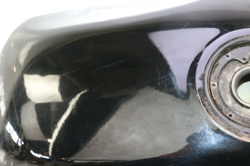 photo de DEPóSITO DE GASOLINA KAWASAKI ZZR 600 (1995 - 2004) - Otra vista del artículo
