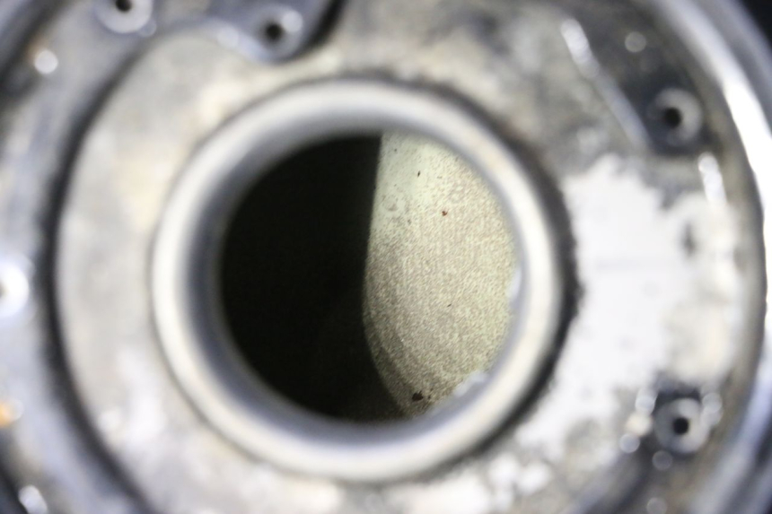 photo de DEPóSITO DE GASOLINA KAWASAKI ZZR 600 (1995 - 2004) - Enfoque en la estructura